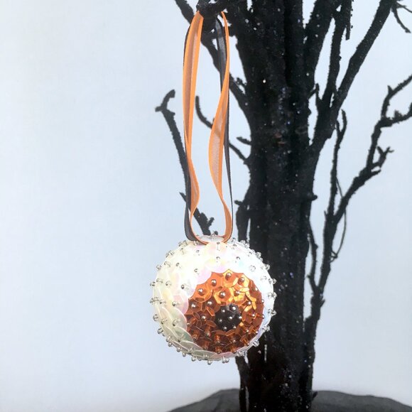 Christmas Eyeball Ornament Glam Sparkle Sequin Beaded Halloween OOAK Orange - Picture 7 of 10